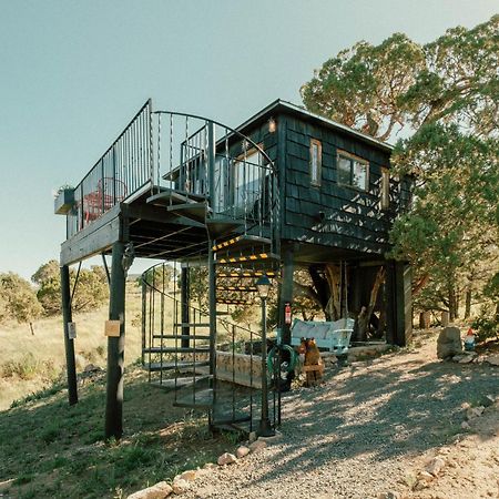 Вілла Ashley'S Treehouse At El Mistico Ranch Nogal Екстер'єр фото
